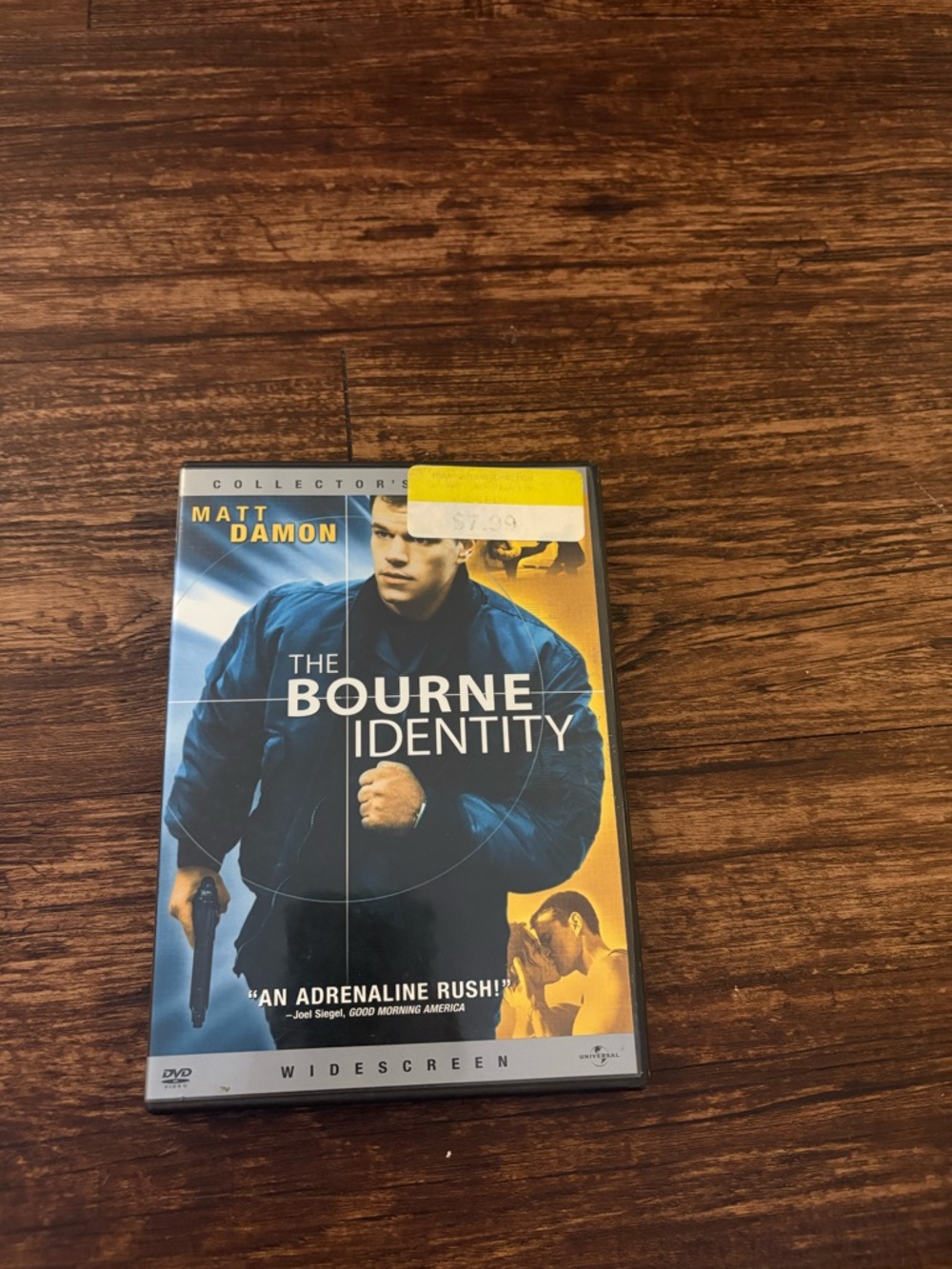 The Bourne Identity DVD - Blue & Yellow Cover (Widescreen)